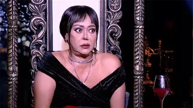 الحجاب أجندة.. نهى العمروسي تثير الجدل بهذا التصريح الغريب 