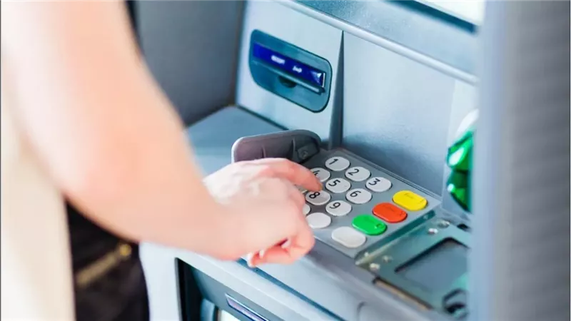 هل نقول وداعا لبطاقة الفيزا؟ إجراء منتظر من البنوك سيفاجئ جميع المصريين 