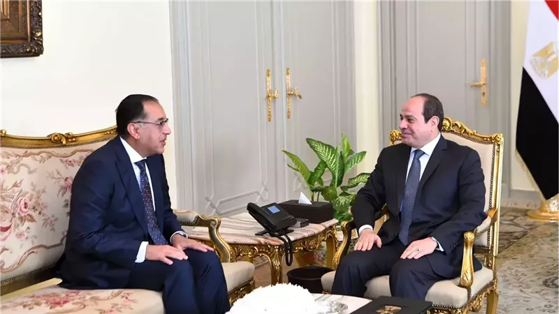  السيسي ورئيس الوزراء يبحثان معا لتنفيذ هذه الخطة من أجل تحسين الوضع