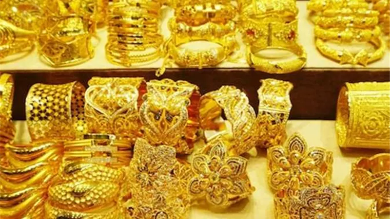 عيار 21  يسجل رقما جديدا..  أسعار الذهب اليوم الأربعاء 9 أبريل 2025 ببدايه التعاملات داخل محلات الصاغه