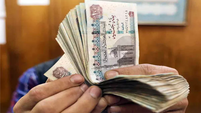 مليون مبروك للموظفين واصحاب المعاشات: زيادة جديدة في الأجور بعد توجيهات الرئيس .. اتحاد العمال  يبشر  الملايين متي يتم التنفيذ؟