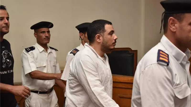 مفاجأة عن أهم سيدة في حياته .. كشف كواليس ومفاجآت مثيرة خلال جلسه اليوم بقضية سفاح التجمع