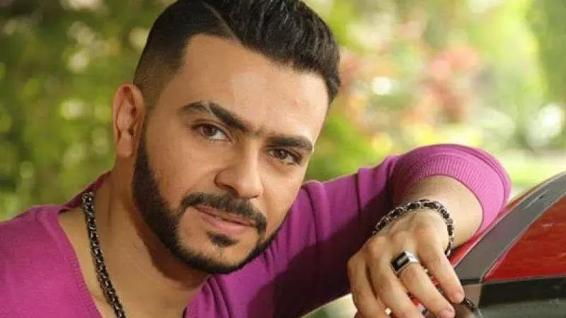 منع الفنان كريم الحسيني من الصلاة بأحد مساجد المقطم والأوقاف تحقق