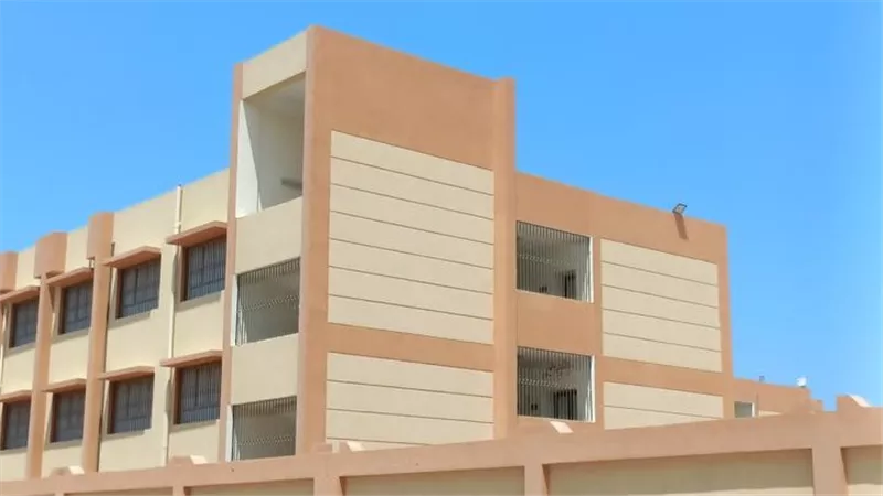 معلم يطعن طليقته حتى الموت داخل مدرسة بالغردقة بسبب خلاف على الولاية التعليمية