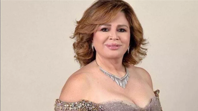 هو كل ما الاذان يأذن هنروح نصلي.. تصريحات غريبة من إلهام شاهين
