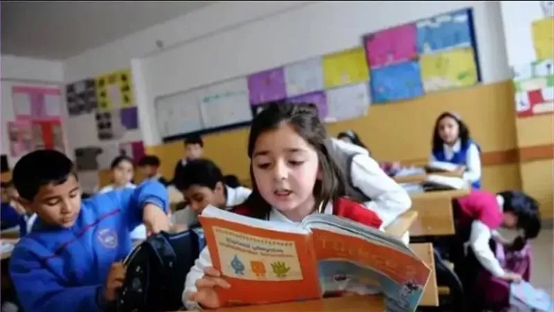 اللغه العربيه والدين... وزير التعليم يصدر قرارات عاجله بشأن الدراسة والامتحانات بالمدارس الدولية