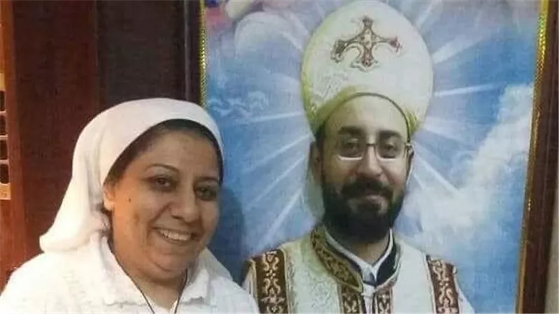 الموت يطرق باب زوجة الشهيد ابونا مينا عبود ويخطف اقرب مالها والكل يعزيها