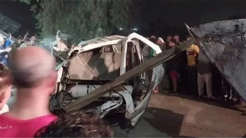 حادث الفيوم: تريلا تدهس 6 سيارات ووفاة 10 اشخاص وبيان حكومي عاجل.. شاهد: العربيات اتعجنت 