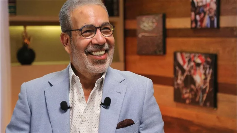 مدحت العدل يرد بقسوة على إلهام شاهين بعد تصريح الصلاة