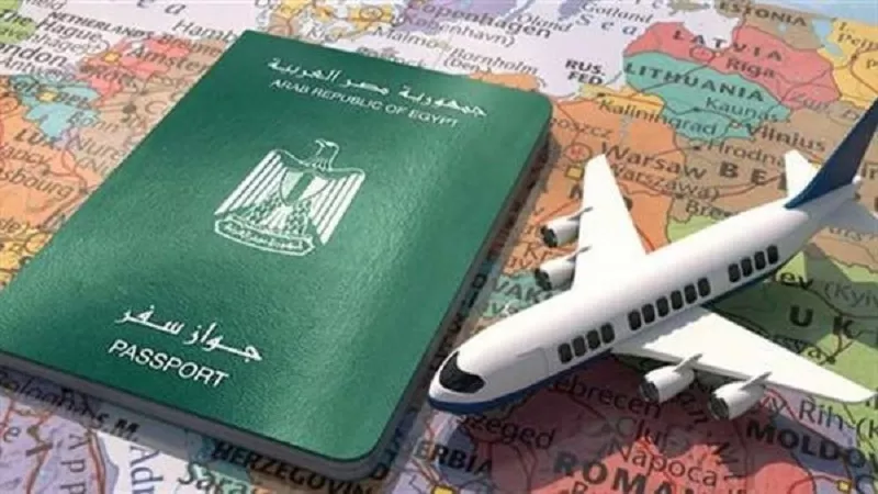 وزارة العمل تعلن مفاجأة مدوية بشأن عقود عمل المصريين في الكويت 