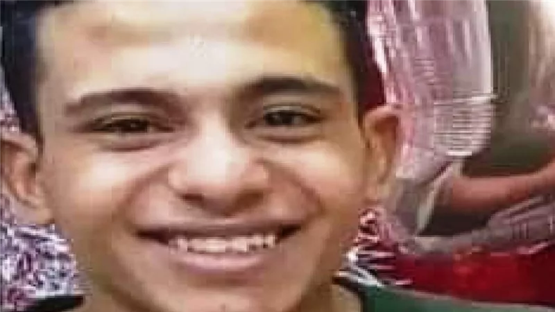 بلطجي يحاول إنهاء حياة الشاب كيرلس حشمت فى الإسكندرية عشان مسيحى وحالته خطيرة