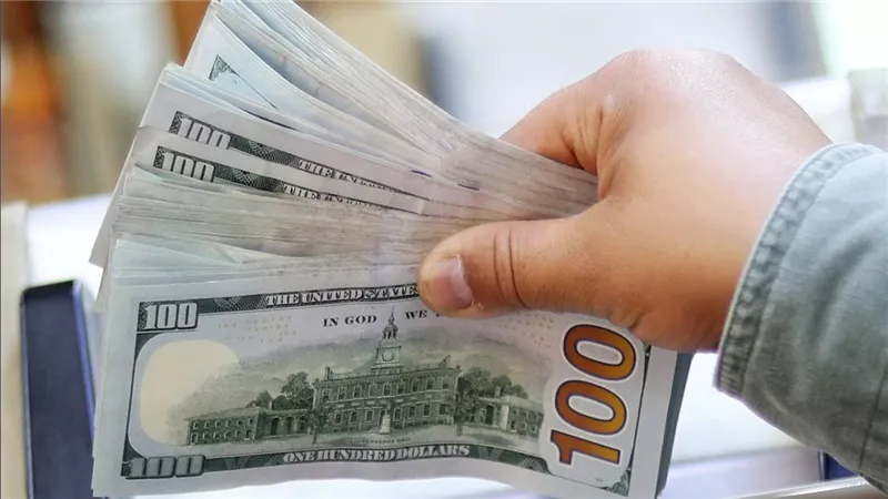 سعر الدولار الان في البنوك المصرية  بعد اخر تحديث من البنك المركزي .. 500  دولار بكام في السوق السوداء ؟