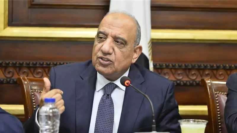 قلق كبير داخل الوزارة .. الكهرباء تصدر قرار صارم يغضب ملايين الموظفين 