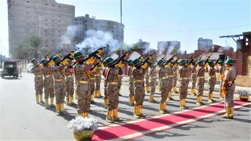  شاهد: القوات المسلحة تنظم جنازة عسكرية لشهيد وجدوا رفاته بعد 57 سنة: قصة تقشعر لها الابدان