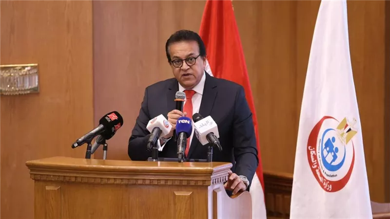 اخيرا وبكل صراحة وزير الصحة يعلن رسميا تفاصيل واسم المرض الغامض الذي ضرب أسوان