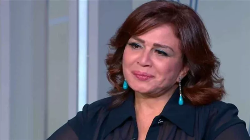 10 سيارات إطفاء يخمدون حريق لوكيشن إلهام شاهين في مدينة الإنتاج الإعلامي