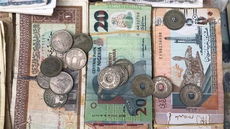 هتبقى مليونير وتلعب بالفلوس.. أسعار العملات القديمة: جنيهات نادرة تصل حتى 2 مليون جنيه وبريزة تسجل 10 آلاف جنيه