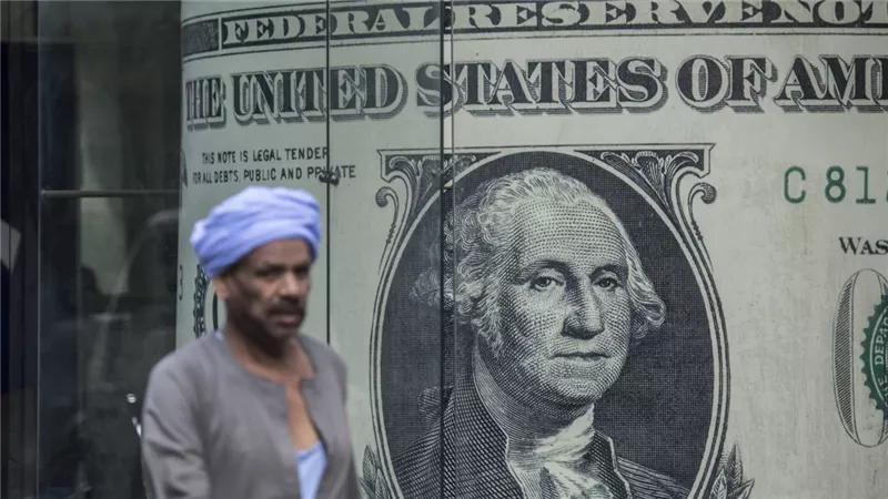 سعر الدولار في البنك المركزي الأن و7 بنوك مصرية وهذا سعره بـ السوق السوداء 1000 أخضر بكام دلوقت ؟