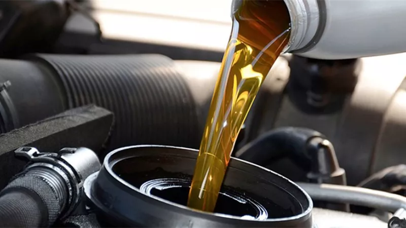 ننشر خطوات الصيانة الشتوية وفحص الإطارات واستخدام إطارات الشتاء لتجنب الأعطال المفاجئة