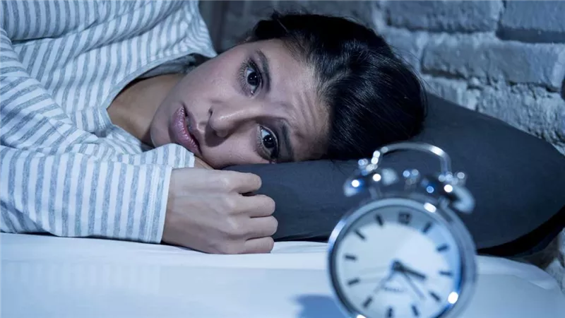 5  أبراج مابيدوقوش طعم النوم من كثره التفكير ومعاناتهم من ضغوط الحياة ابرزهم الجوزاء