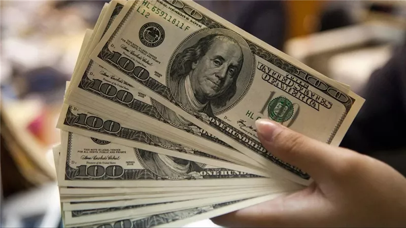 بكام 1000 دولار في السوق السوداء؟ سعر الدولار مقابل الجنيه المصري اليوم 4 أكتوبر 2024 بالبنوك