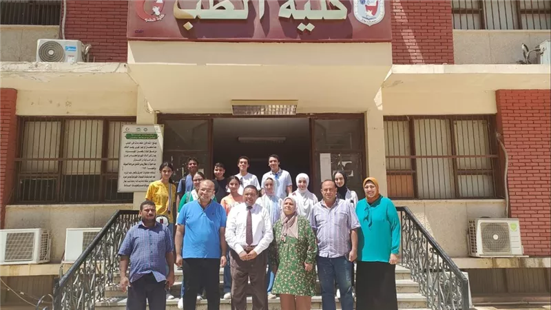 هل السبب لجان ولاد الأكابر والغش في الثانوية؟.. رسوب 47% في الفرقة الأولي في كلية طب سوهاج