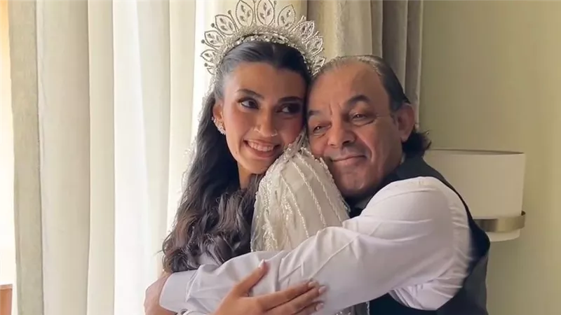 احتفال غريب ومثير للجدل من علاء مرسي في حفل زفاف ابنته.. ما القصة؟