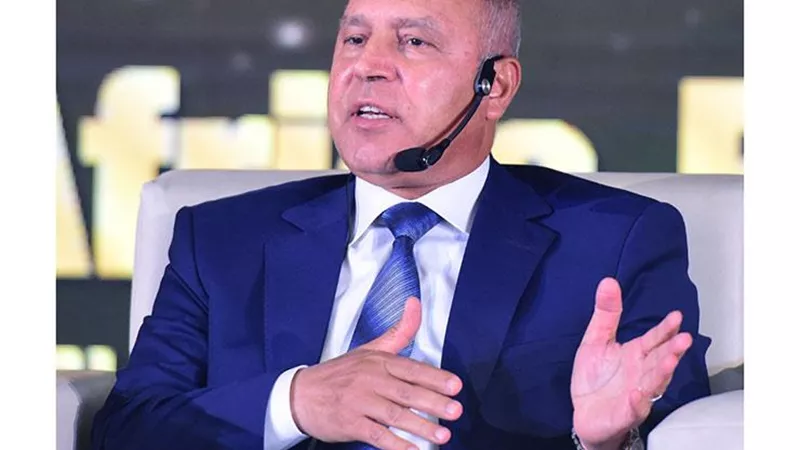مبروك يا مصريين .. كامل الوزير يعلن موعد دخول أول جرار كهربائي للخدمة في سكك حديد مصر  