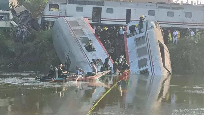 انتشال ثالث ضحايا حادث قطار المنيا..