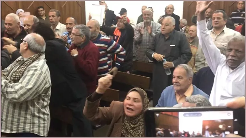 ما هي شروط الخروج على المعاش المبكر في 2024 للقطاعين العام والحكومي؟ تعرف على التفاصيل قبل اتخاذ قرارك