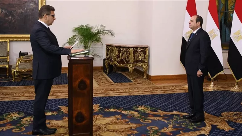 الرئيس السيسي يعين حسن محمود رشاد رئيسًا للمخابرات العامة ويكلف عباس كامل بمهمة جديدة: هل تعرف سيرته الذاتية؟