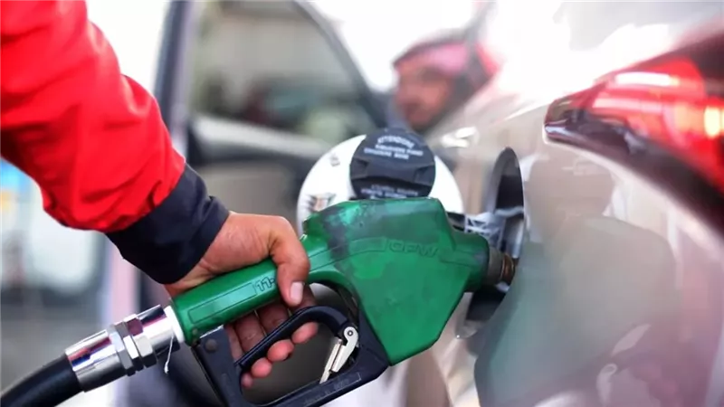 زيادة مؤلمة بنسبة 25% في تكلفة نولون النقل: هل يتحمل المواطنون الأعباء الجديدة بعد ارتفاع أسعار البنزين والسولار؟