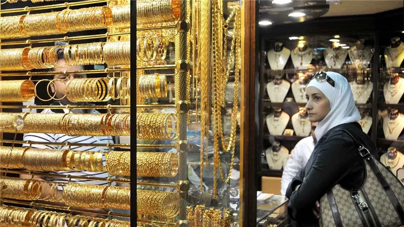 «جرام الأصفر يتخطى 4250 جنيه» أسعار الذهب اليوم 23-10-2024 في مصر: هبوط مفاجئ لعيار 21 بأسواق الصاغة|وصل كام؟