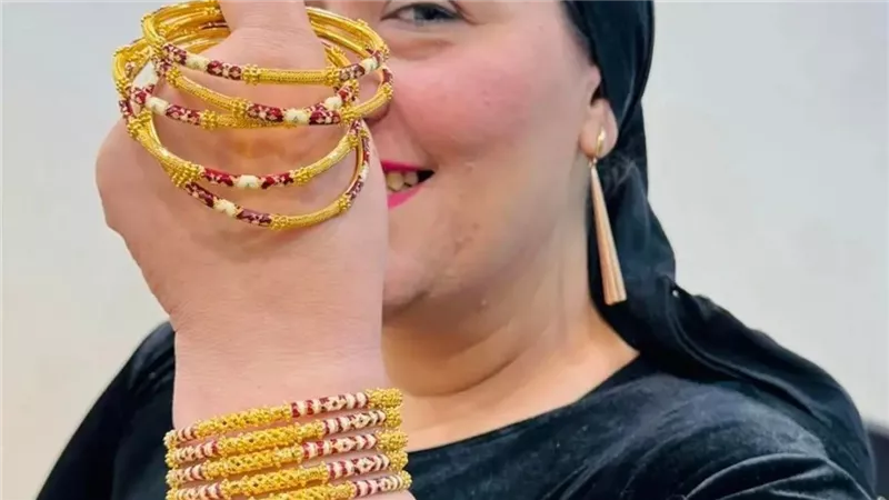 «جرام الأصفر يتخطى 4265 جنيهًا» ارتفاع جديد يضرب أسعار الذهب اليوم في محلات الصاغة بمصر|عيار 21 وصل كام الآن؟