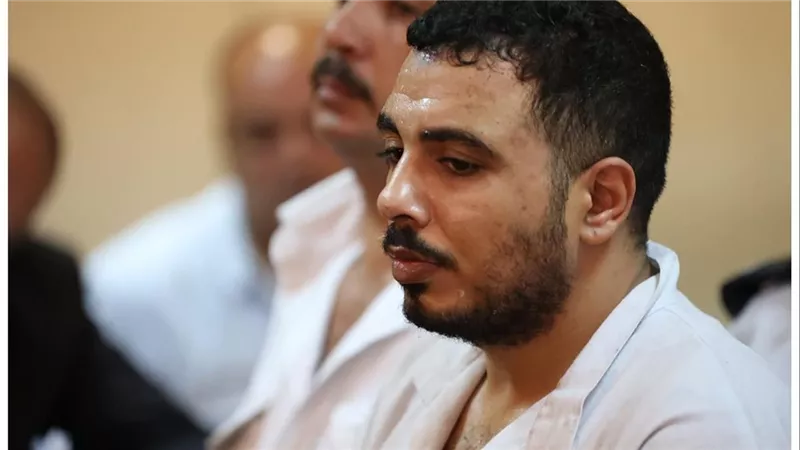 محطة جديدة في قضية سفاح التجمع المتهم بقتل الساقطات .. مفاجأة يكشفها محامي طليقته 