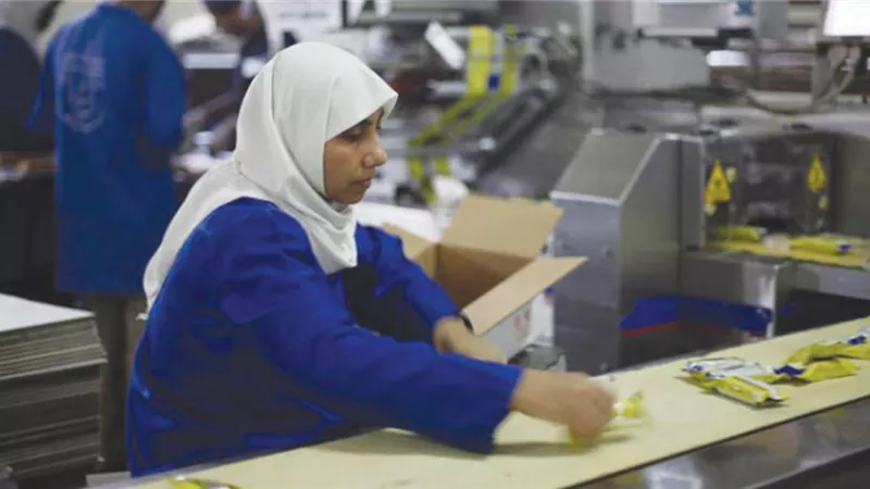 مفاجآت سارة للعاملين بالقطاع الخاص .. منها صرف علاوة بدون استثناء وأخري تخص التعيينات 