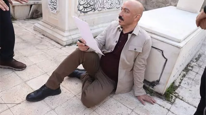 الموت يفجع الفنان طارق لطفي منذ قليل وهذا ما تم نشره علي حسابة الرسمي 