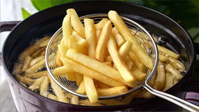 خبر مش حلو لعشاقها....لو بتحب تاكل البطاطس بشكل يومى اعرف ايه هيحصل ليك ولجسمك واحذر منها