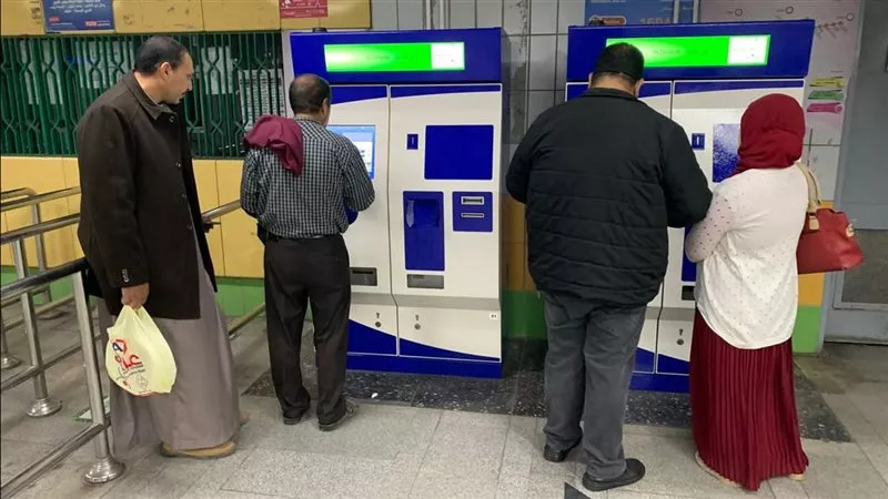 أخطاء شائعة عند شحن كارت المترو أو شراء التذاكر من الماكينات الألية