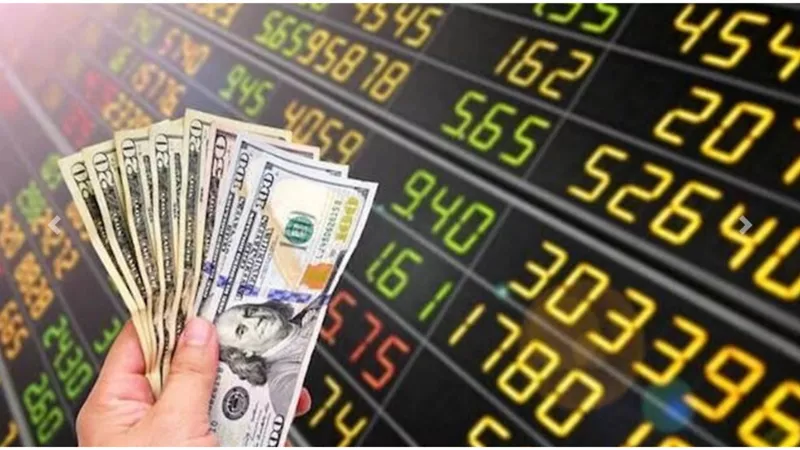 بعد القفزة الضخمة بتحويلات المصريين انهيار سعر الدولار...شوف ١٠٠ دولار يعملوا كام جنية مصرى اليوم الثلاثاء 