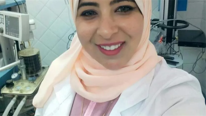 طبيبه كفر الدوار فى ورطه.. ماهى العقوبه المنتظره للطبيبة أسماء شعيب بعد نشر فيديوهات العذريه والشرف