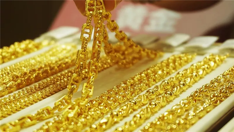 تغييرات ملحوظة في أسعار الذهب بمحلات الصاغه...قفزة قوية في سعر الذهب…وعيار ١٨ مفاجأة
