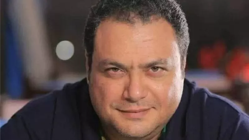 ملح الأرض يصلحون كل فساد.. شاهد رد مراد مكرم على منتقدي 