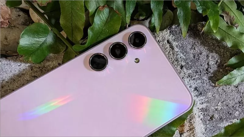 مواصفات وسعر هاتف Samsung Galaxy A55 5G: مميزات وعيوب الجهاز الجديد