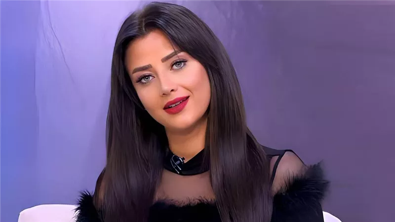 رد تيا ابنة رضوى الشربيني يثير الجدل حول علاقتها بوالدها: هل عادت إلى زوجها؟