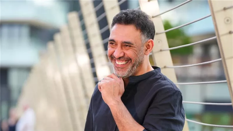 ماذا فعل عمرو مصطفى بعد وفاة محمد رحيم.. ماذا فعل لفت أنظار الناس؟