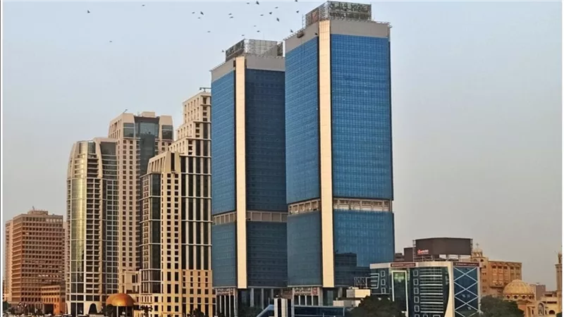 البنك الأهلي المصري يوضح حقيقة طرح شهادات استثمار بعائد 35% ويكشف تفاصيل العروض المتاحة للمواطنين