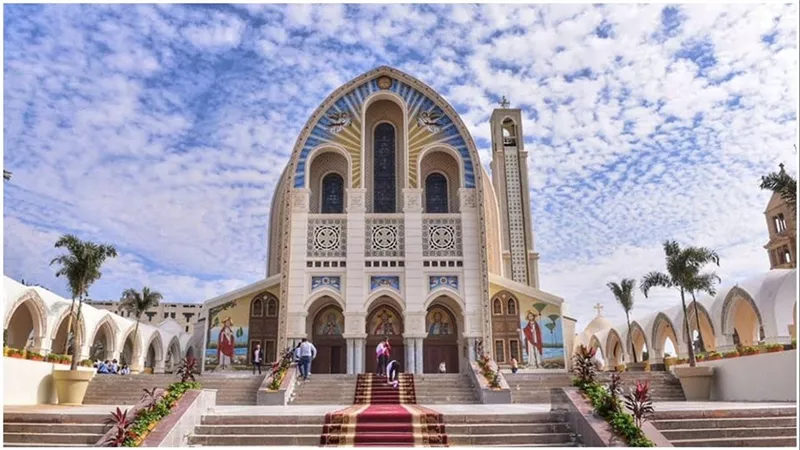 لماذا يسمح للأقباط بتناول الأسماك في صوم ميلاد المسيح؟ الكنيسة القبطية الأرثوذكسية توضح