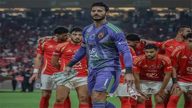 معقولة بعد العمر ده كله!.. ما الجملة التي قالها إمام عاشور للشناوي في الخناقة؟