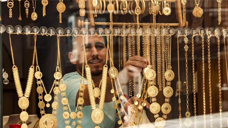 المعدن الأصفر يتخطى 4200 جنيه للجرام .. أسعار الذهب اليوم السبت 30 نوفمبر 2024 في مصر|عيار 21 وصل كم بعد الارتفاع الأخير؟